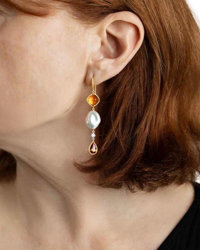 Freshwater Pearl and Garnet Earrings